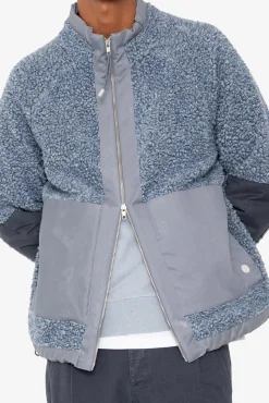 Signal Fleece - Soft Blue Curly Wool