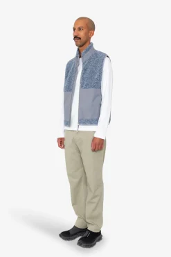 Signal Gilet - Soft Blue Curly Wool