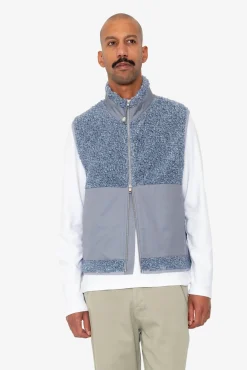 Signal Gilet - Soft Blue Curly Wool
